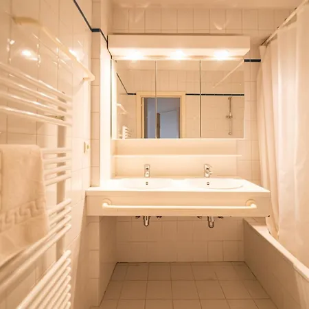 Cosy Large Apartment Near The Beach In Knokke * クノック・ヘイスト